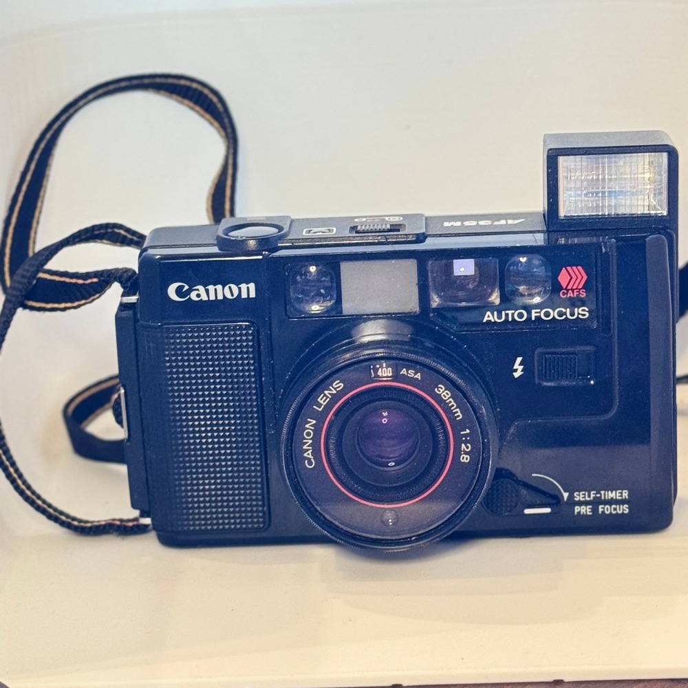 Vintage Canon Sure Shot AF35M Auto focus 35mm Film Camera 38mm 1:2.8 NO FLASH
